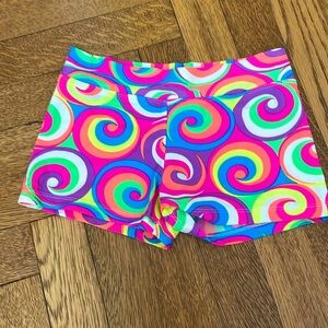 Spandex shorts in youth M